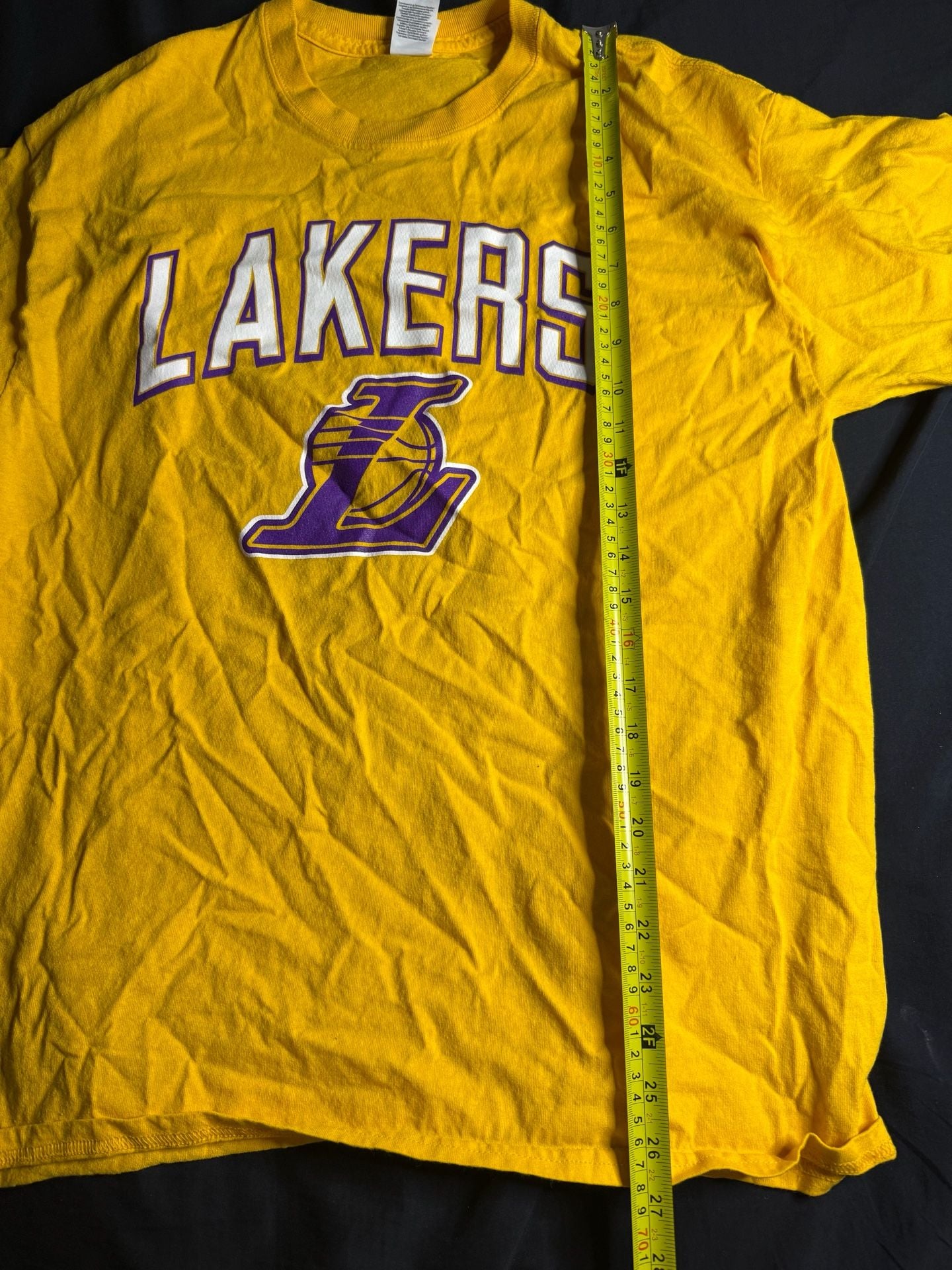 Los Angeles Lakers LeBron James #23 Yellow Graphic T-Shirt 4