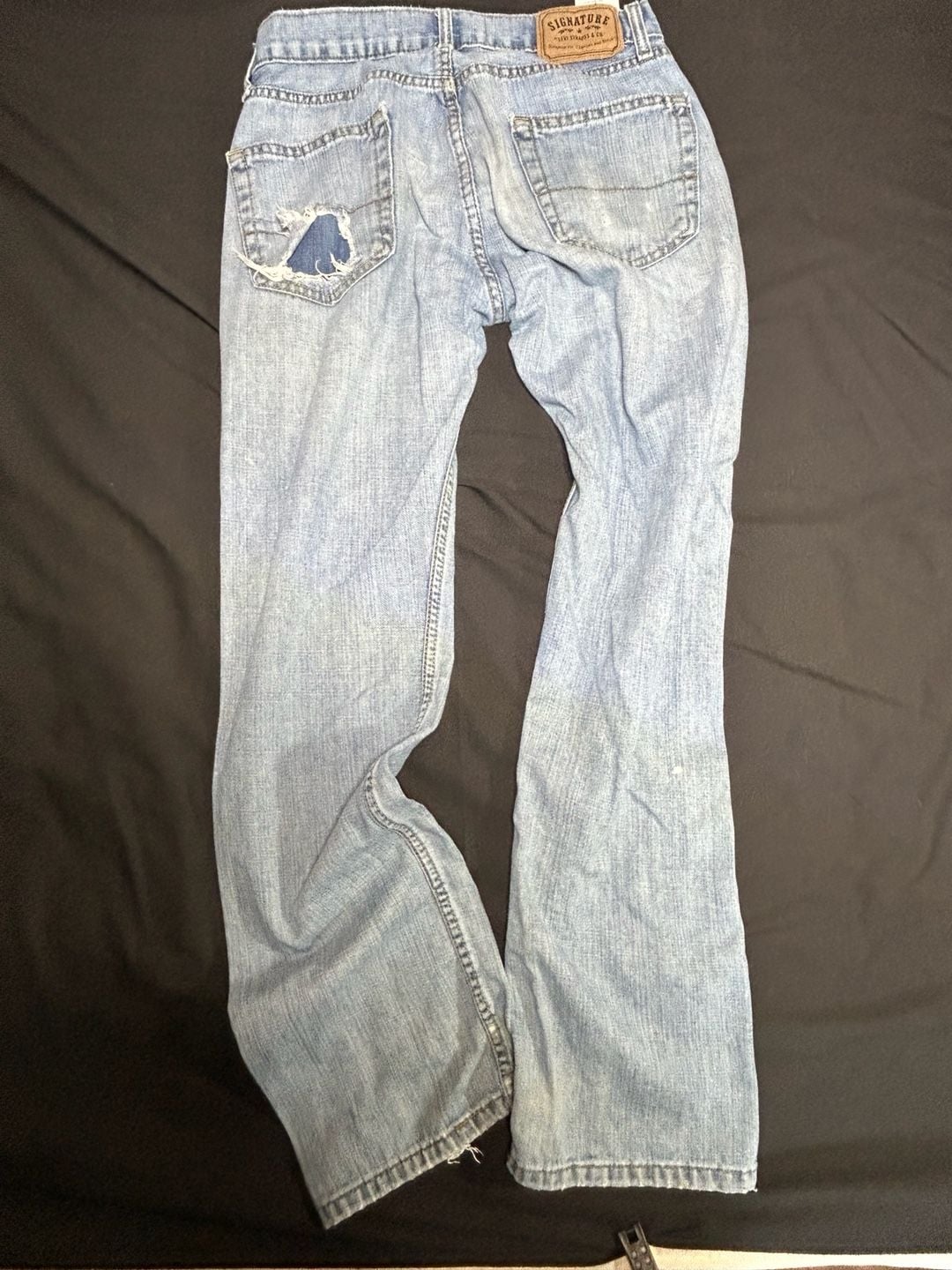 Signature by Levi Strauss & Co. Regular Fit Light Wash Jeans 7