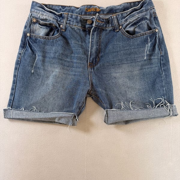 Carbon Low Rise Slim Straight Denim Jean Shorts Size 36/32