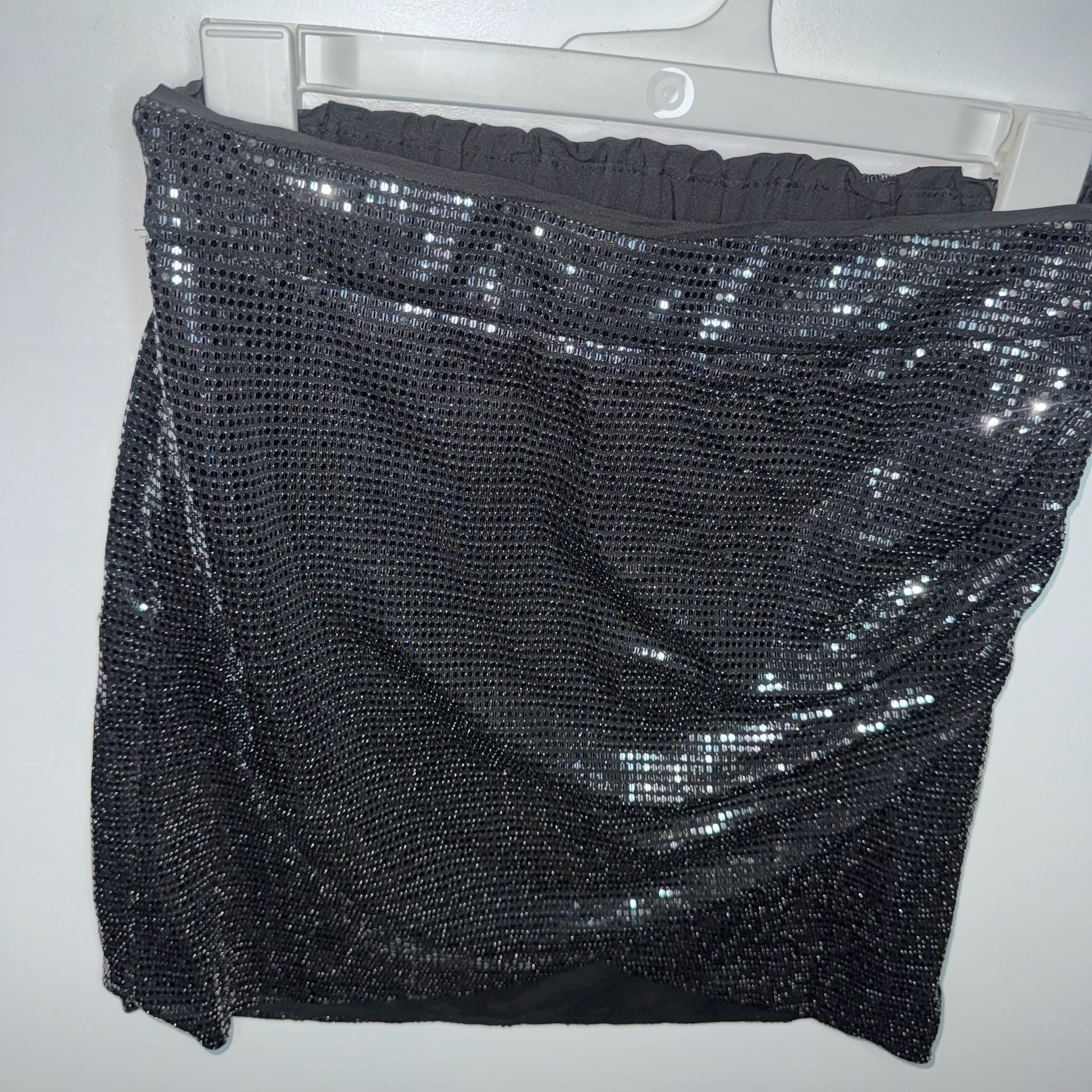Le Soir par Molly Bracken Black Sequin Tulip Hem Mini Skirt 7