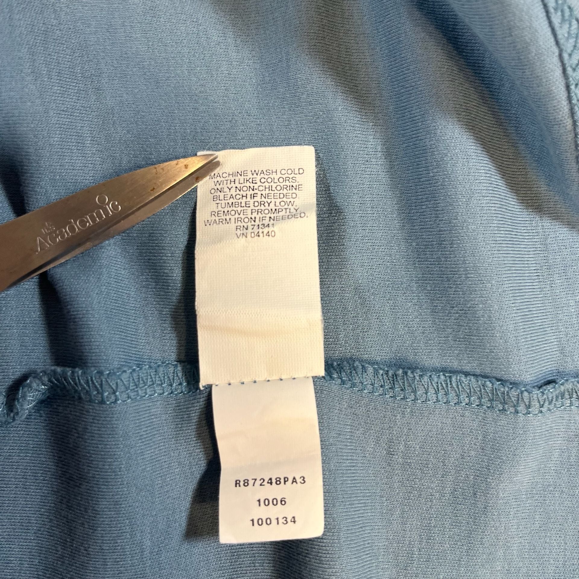L.L.Bean Subaru Lt. Blue Embroidered Logo Turtleneck Long Sleeve Shirt Men’s L 9