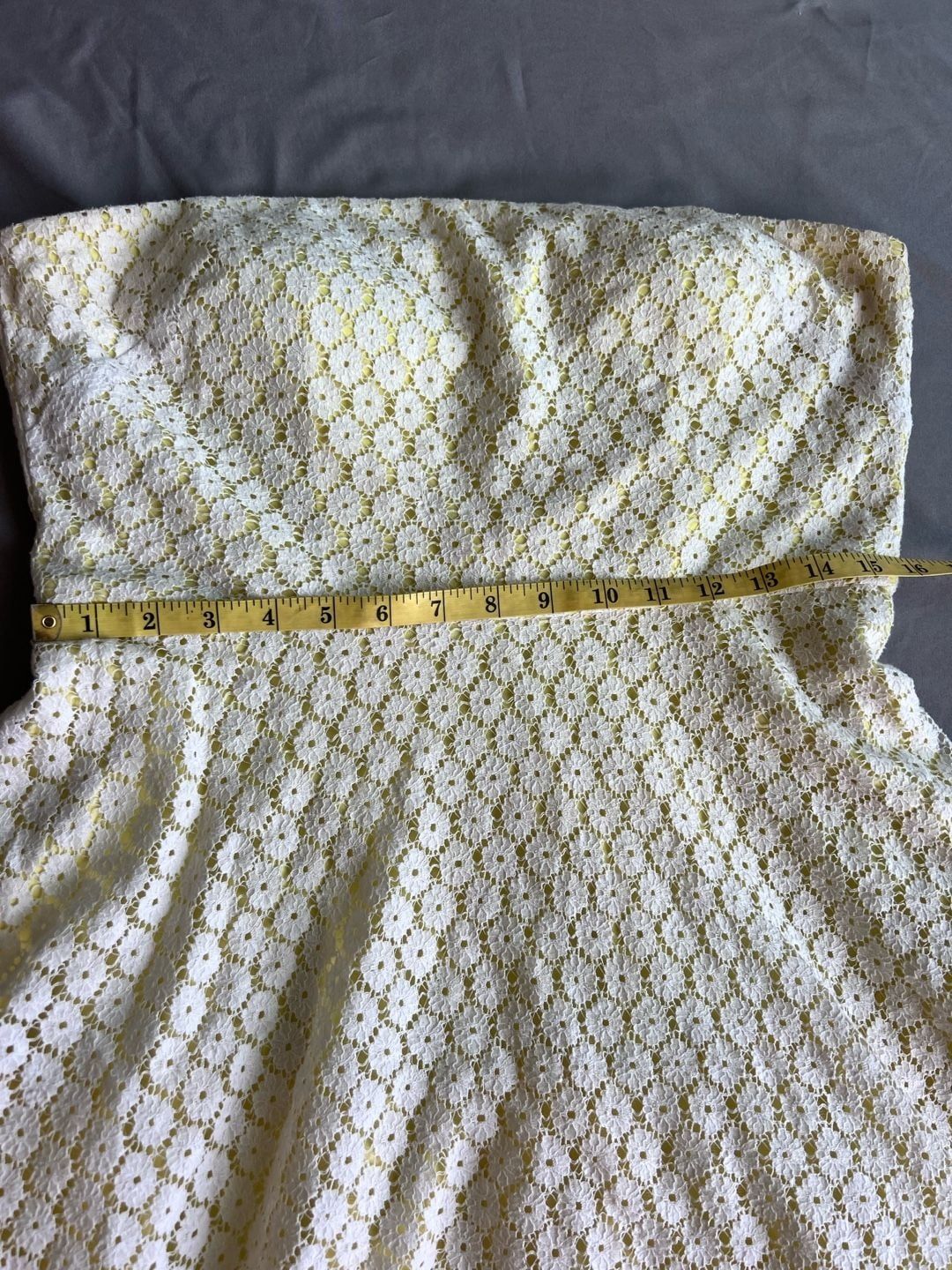 Betsey Johnson Strapless White Eyelet Lace Mini Dress with Yellow Lining Size 12 9