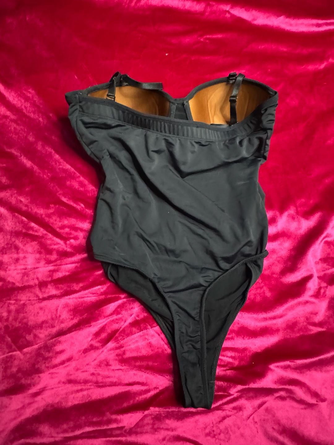 Fashion Nova Taylor Sweetheart Padded U-Wire Sleeveless Bodysuit - Black 10
