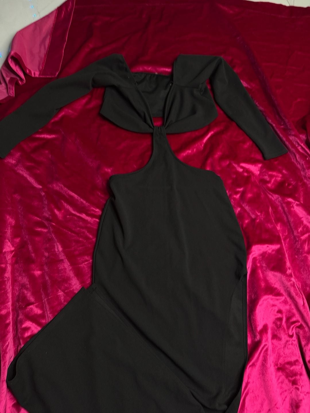 Minkpink Amber Cut-Out Black Long Sleeve Maxi Dress 4
