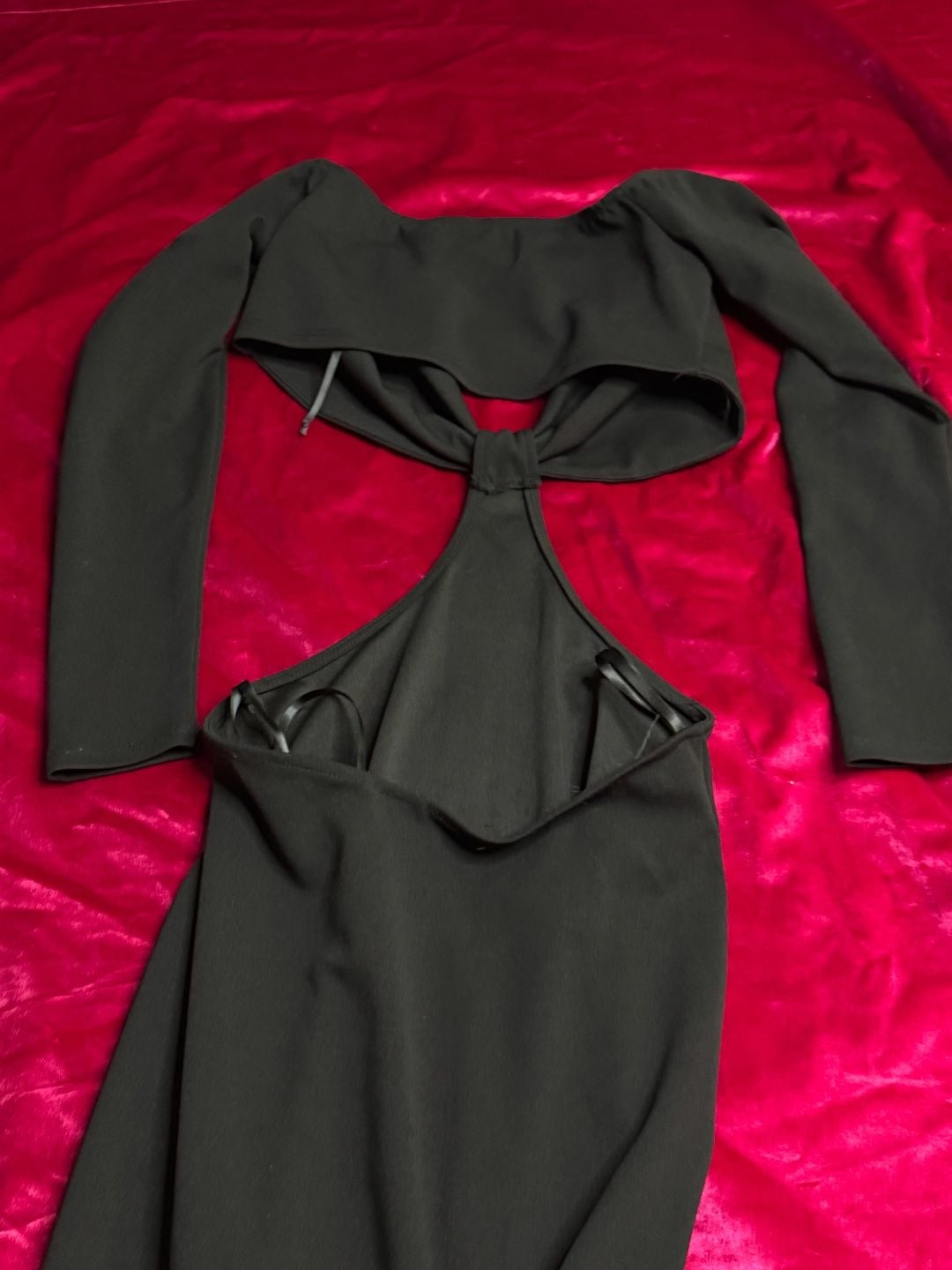 Minkpink Amber Cut-Out Black Long Sleeve Maxi Dress 14