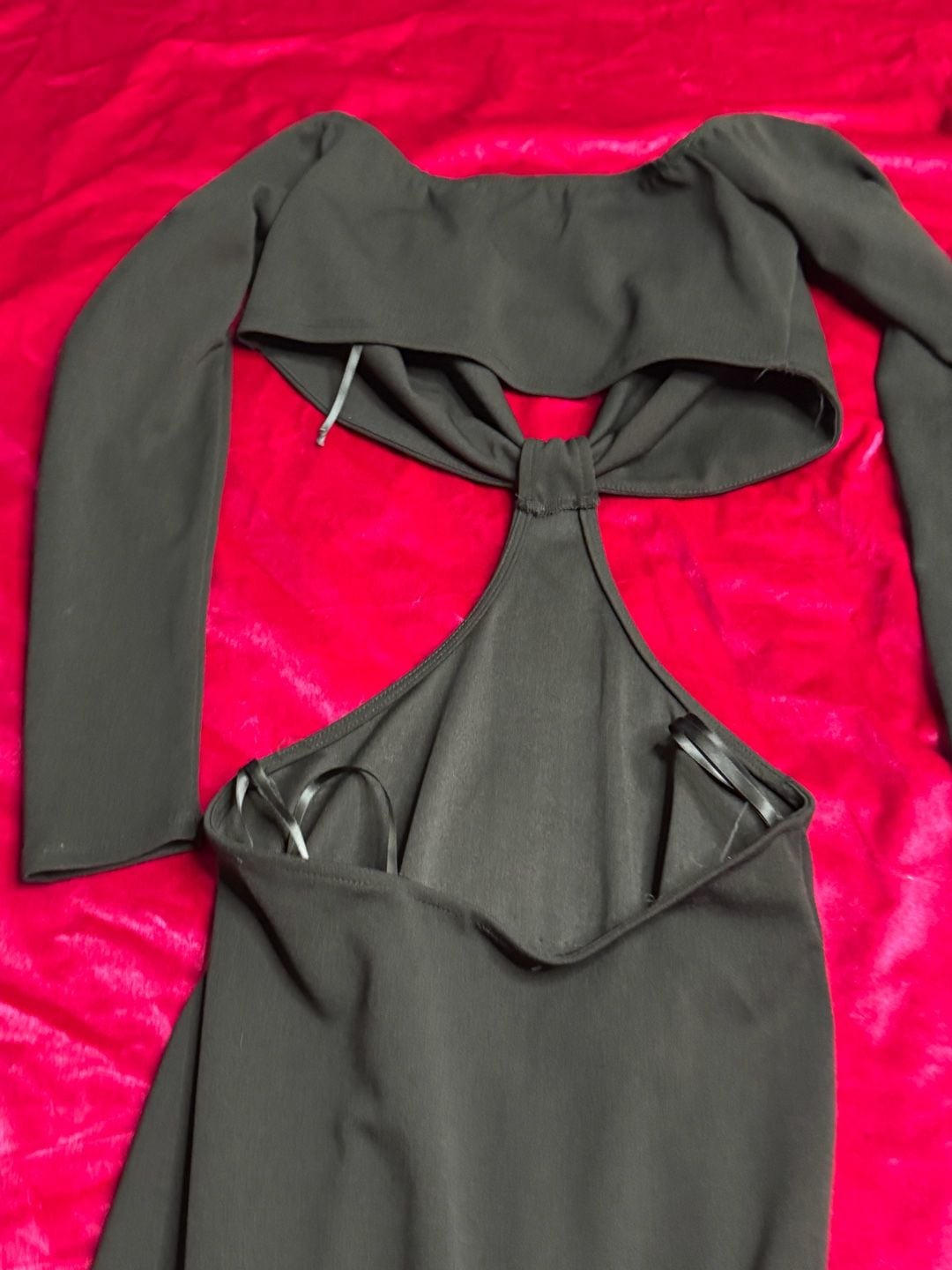 Minkpink Amber Cut-Out Black Long Sleeve Maxi Dress 15