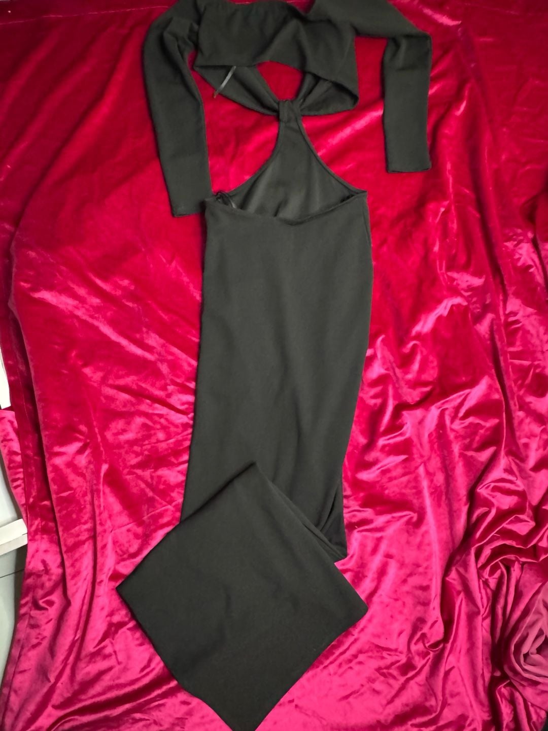 Minkpink Amber Cut-Out Black Long Sleeve Maxi Dress 18