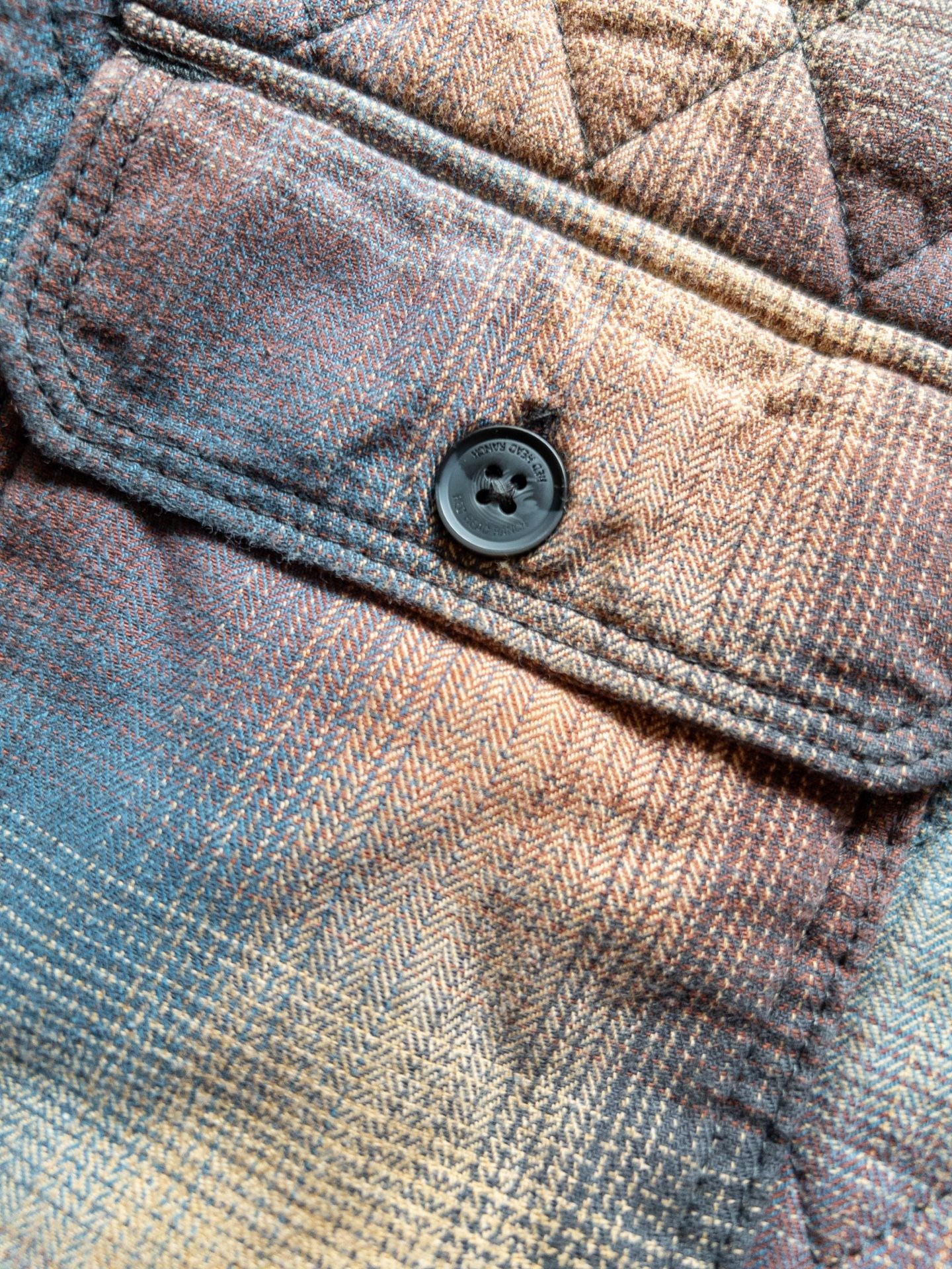 Red Head Quilted Cotton Puffer Flannel Jacket in Plaid Muted Earthtones Granola Cabin Gorpcore Mens Large 7
