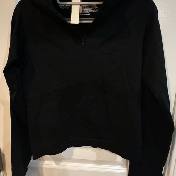 VS PINK Active Seamless Quarter-Zip Pullover with Thumbholes