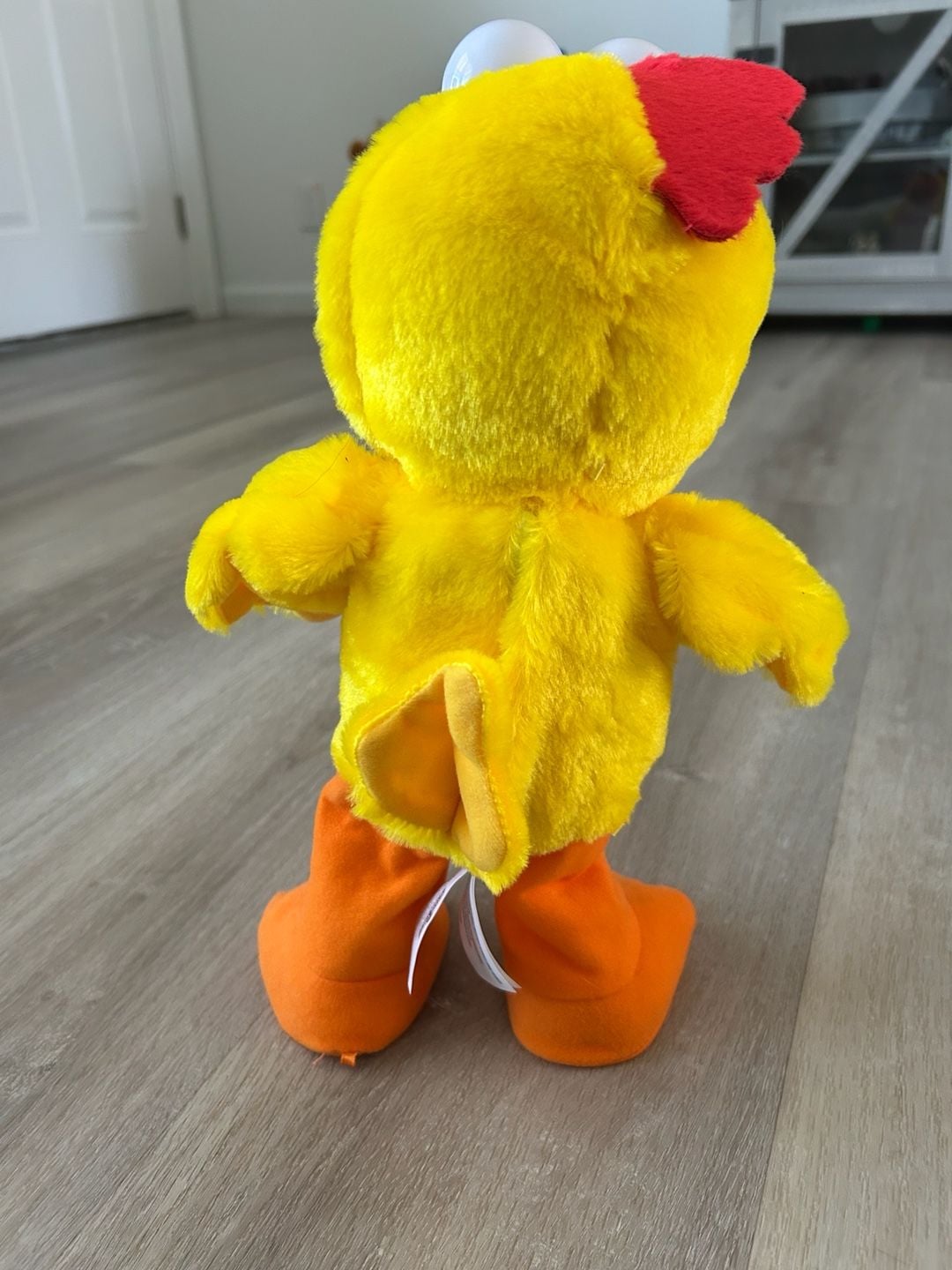 Just Play Sesame Street Chicken Dance Elmo Animated Plush 2