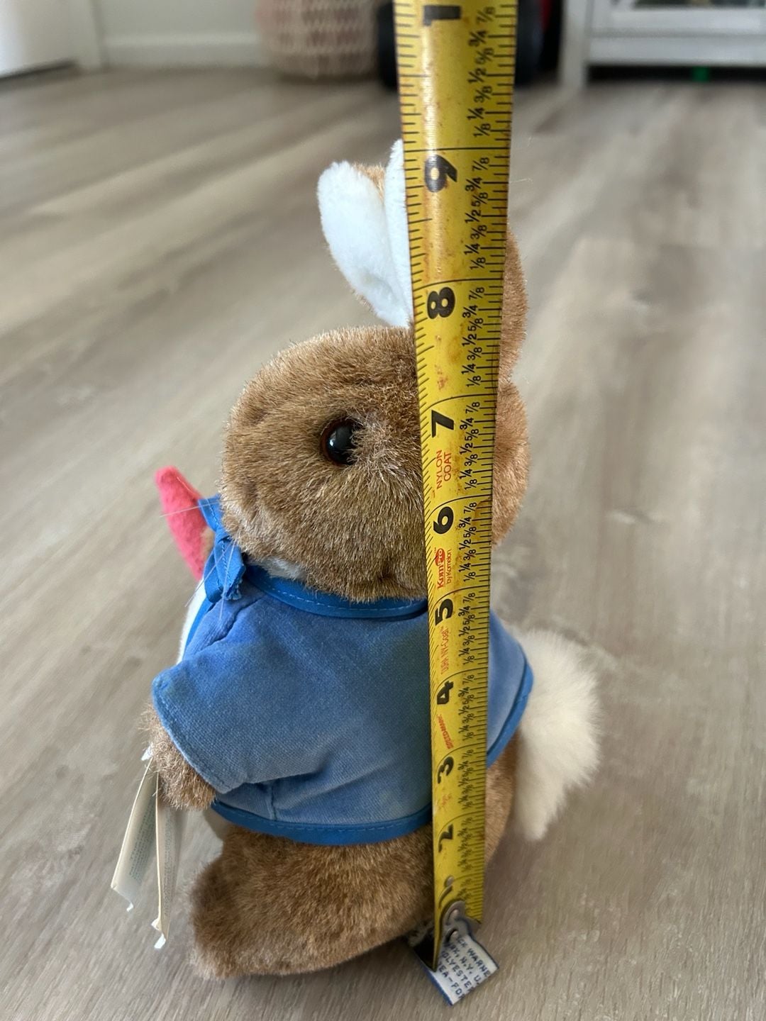 Vintage 1989 Eden Gift Peter Rabbit Plush with Carrot Style 96045 8