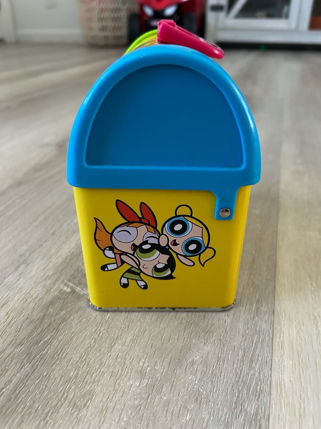Vintage 1999 The Powerpuff Girls Metal Lunch Box Tin Purse Cartoon Network 6