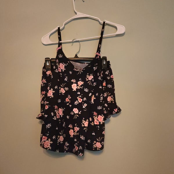 Grandma Core Romantic Loungewear Laura Ashley Women's 3-Piece Floral Tank, Shorts, and Robe Pajama Set