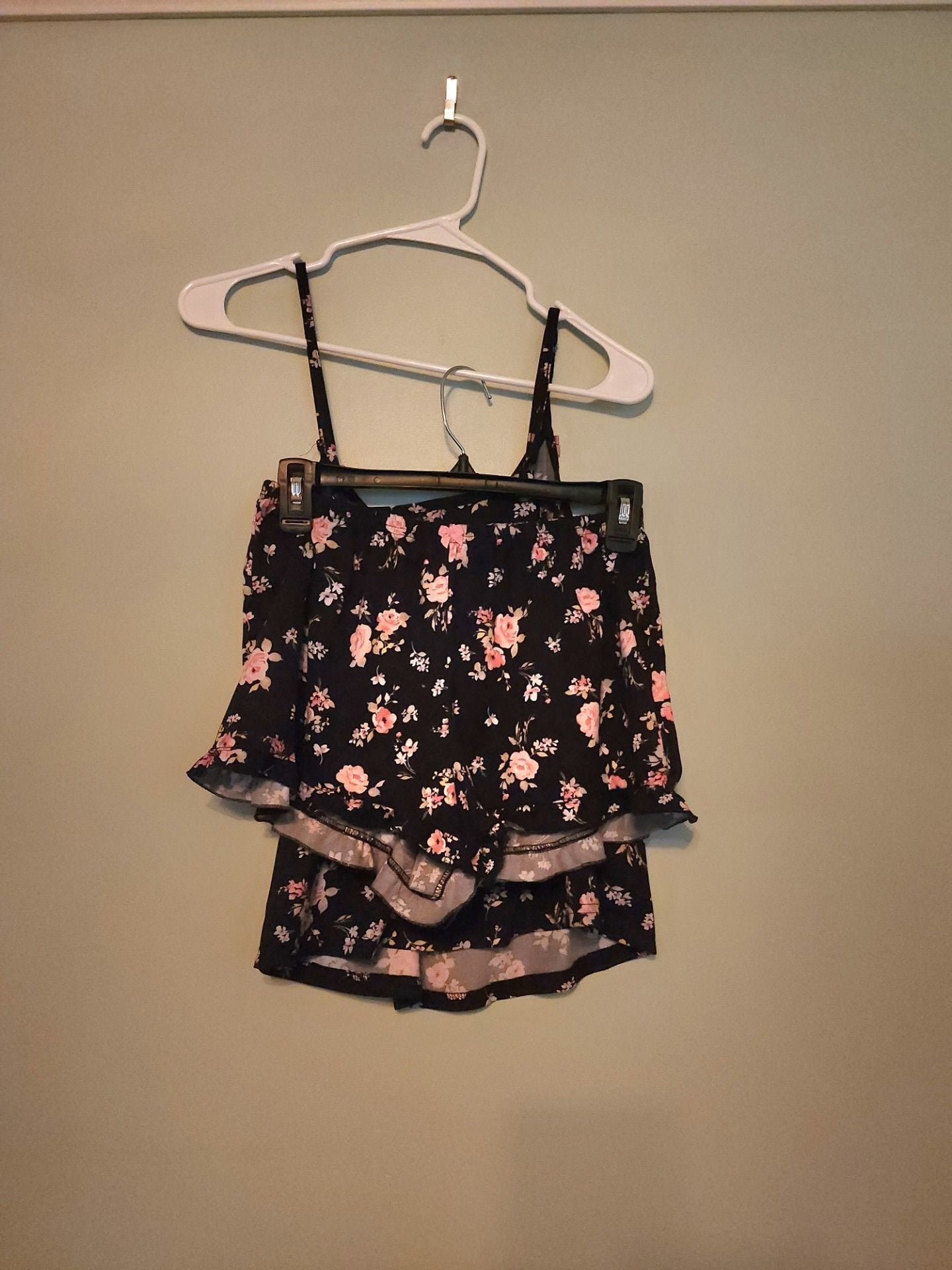 Grandma Core Romantic Loungewear Laura Ashley Women's 3-Piece Floral Tank, Shorts, and Robe Pajama Set 4
