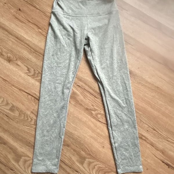 Zobha Heathered Grey High-Rise Yoga Leggings