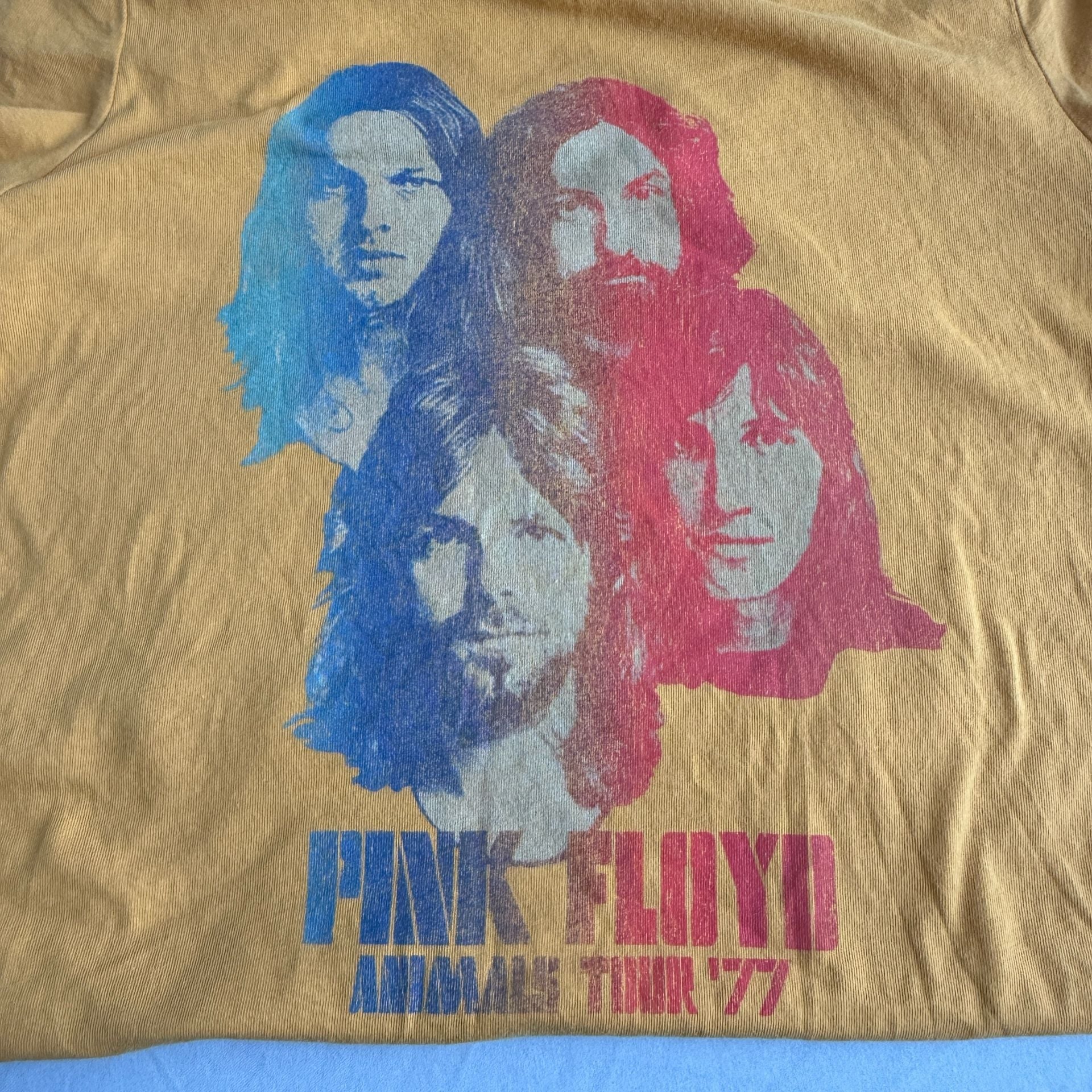 Junk Food Pink Floyd Women's Tour 77 Crew Neckt-Shirt Yellow Cotton Size Medium 4