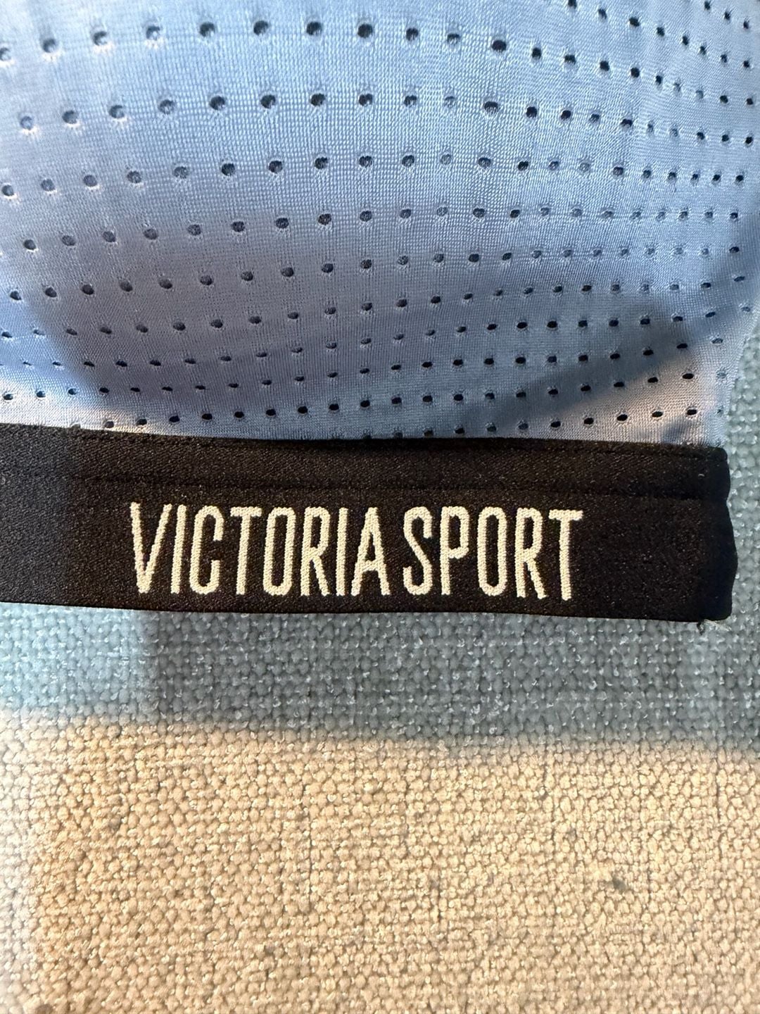 Victoria Sport perforated high-impact sports bra 2