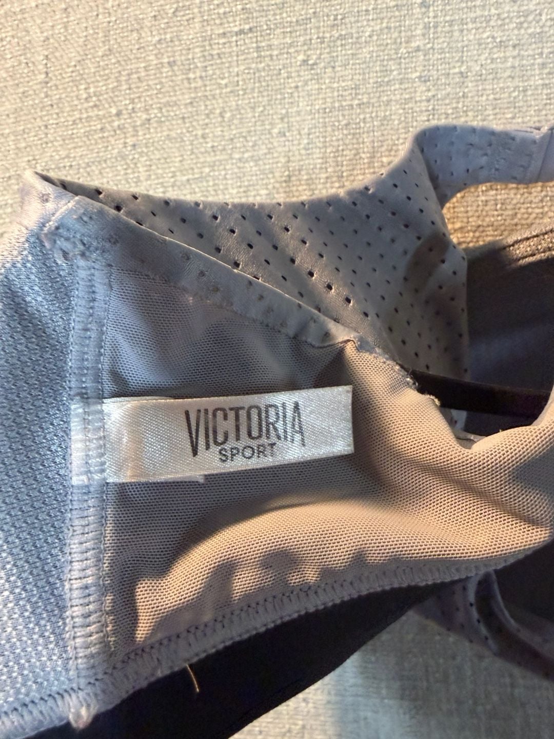 Victoria Sport perforated high-impact sports bra 4