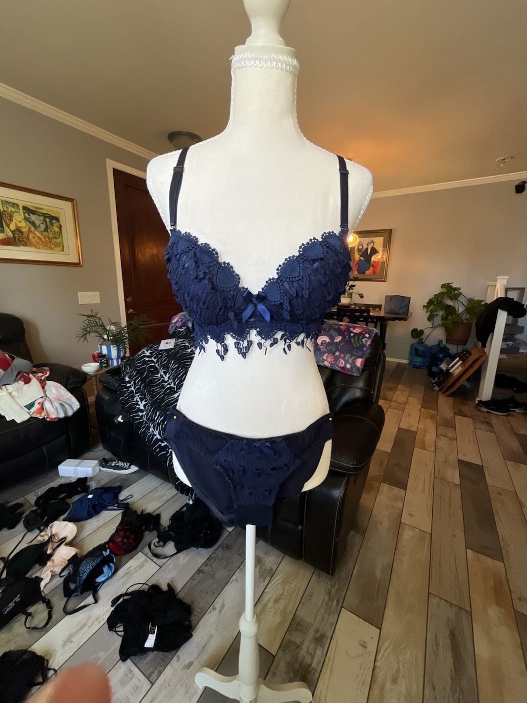 Women's Navy Blue Lace Heart-Trim Underwired Bra and Panty Lingerie Set 1