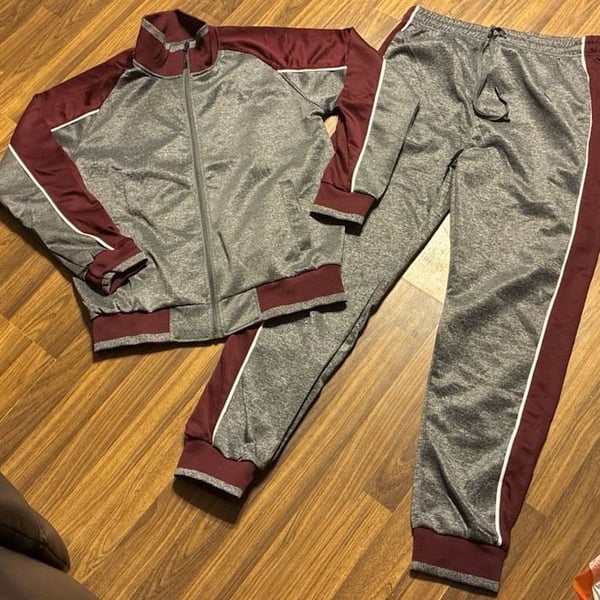 Mens 2-Piece Color Block Athletic Tracksuit Set with Full Zip Jacket and Joggers
