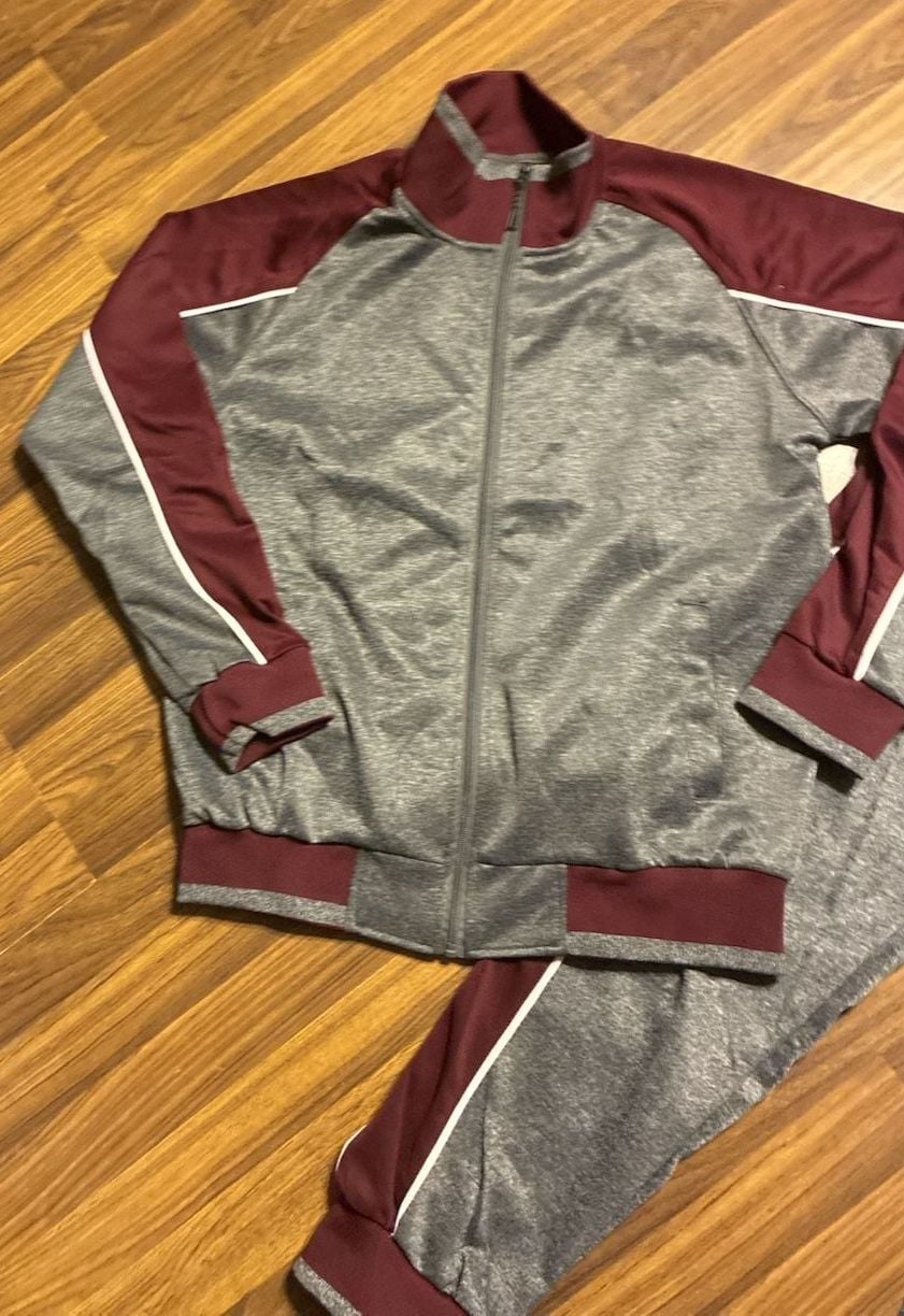 Mens 2-Piece Color Block Athletic Tracksuit Set with Full Zip Jacket and Joggers 2