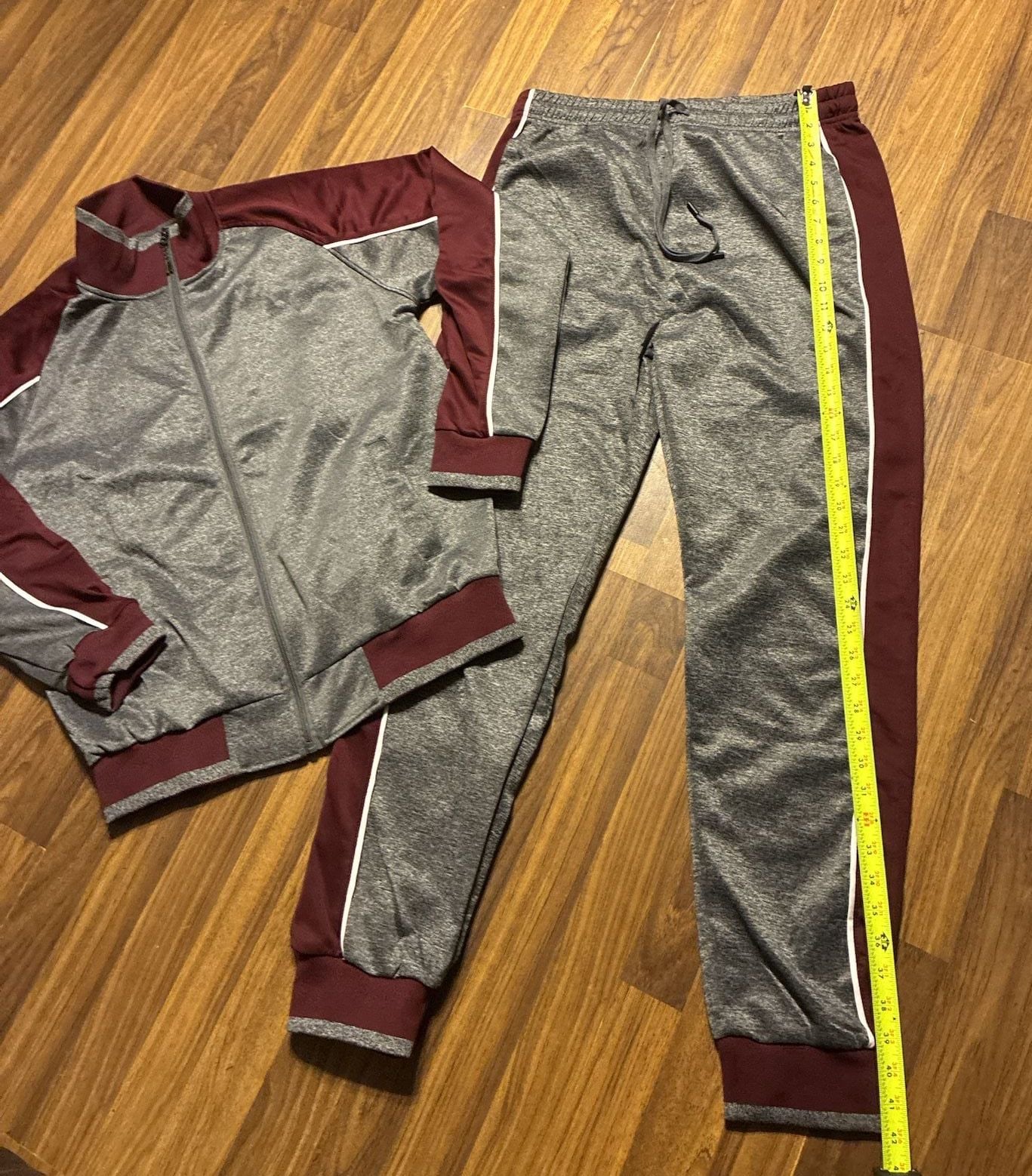 Mens 2-Piece Color Block Athletic Tracksuit Set with Full Zip Jacket and Joggers 4