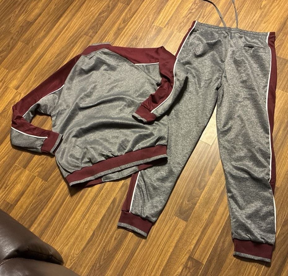 Mens 2-Piece Color Block Athletic Tracksuit Set with Full Zip Jacket and Joggers 7