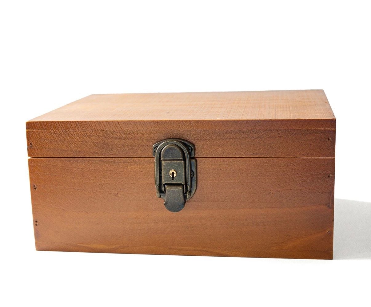 Yardwe Vintage Wooden Jewelry Box with Metal Accents, Brown Antique Style 2