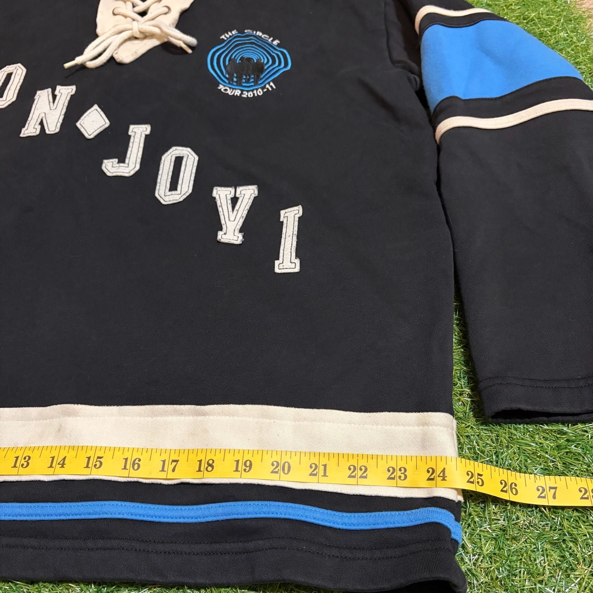 Bon Jovi 'The Circle World Tour' 2010-2011 Hoodie Size XL Vintage 83 Jacket 9