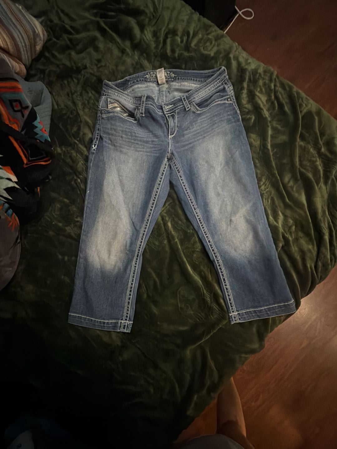 Maurices Premium Womens Medium Wash Denim Capri Jeans Size 16 Regular 2