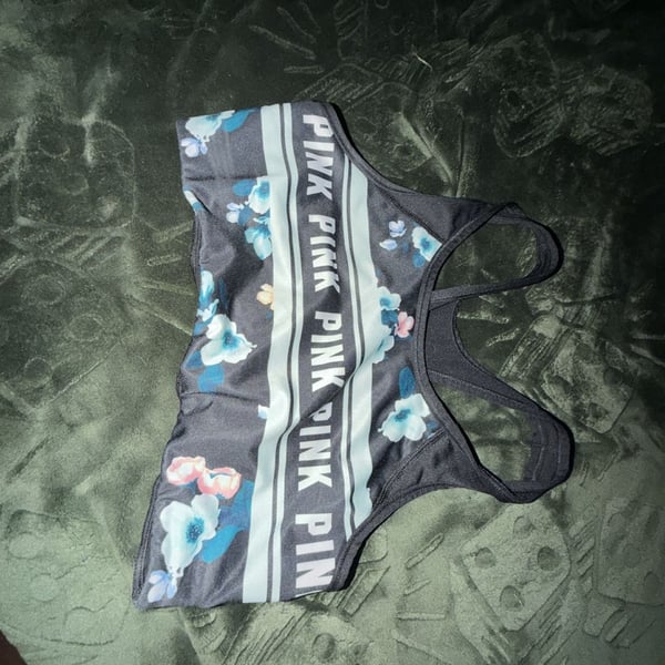 Victoria's Secret PINK Ultimate Racerback Sports Bra in Black Floral