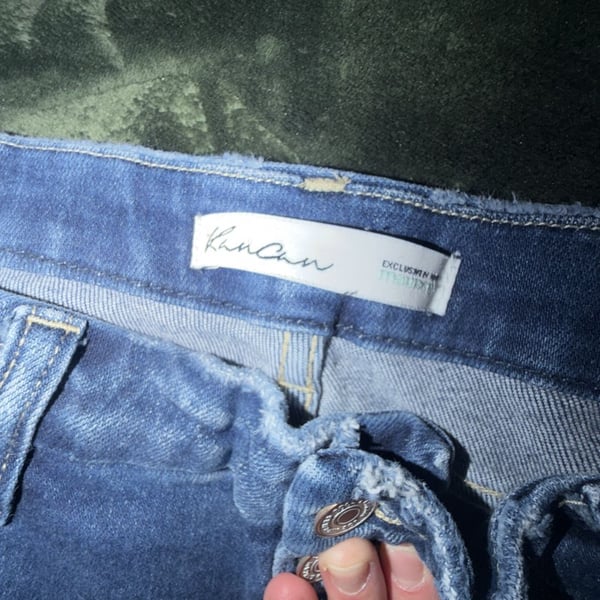 KanCan Exclusively for Maurices Women's Button-Fly Distressed Skinny Jeans Size 30