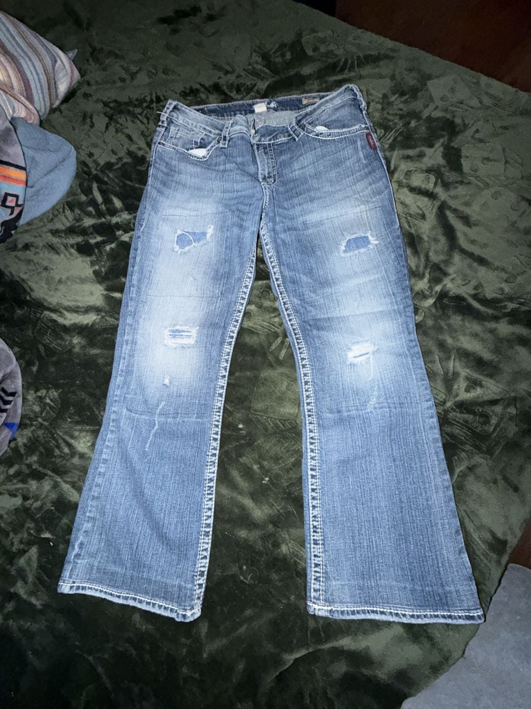 Silver Jeans Co. Women's Tuesday Bootcut Distressed Medium Wash Jeans 2