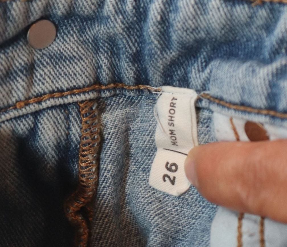 PacSun High-Rise Light Wash Denim Shorts 8