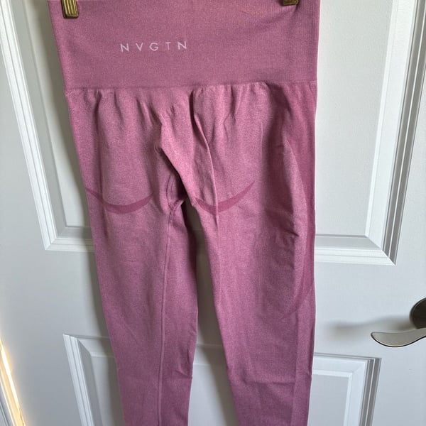 NVGTN Contour Seamless Leggings in Pink