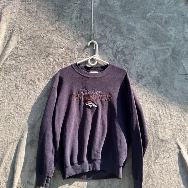 Vintage 90s Lee Sport Denver Broncos Embroidered Navy Crewneck Sweatshirt