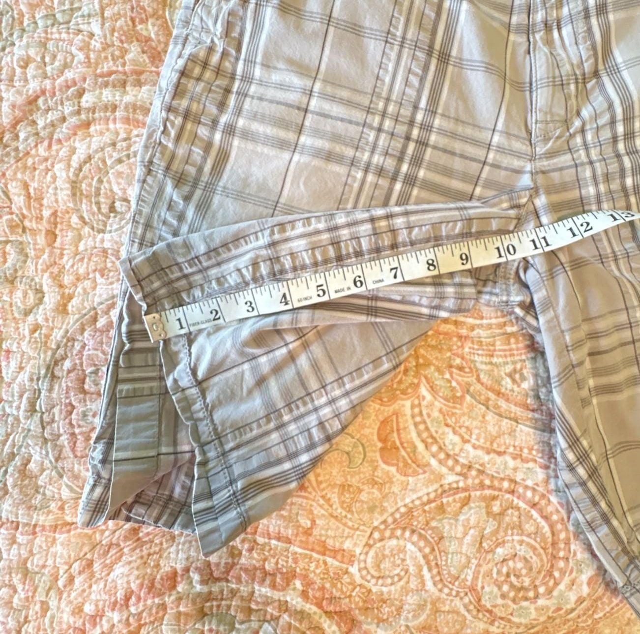 EUC 2 pair Calvin Klein & Apt. 9 Men's Plaid Flat Front Casual Shorts, 34 13