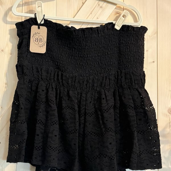 Size LARGE NWT PrettyGarden Women's Black Smocked Eyelet Ruffle Tube Top