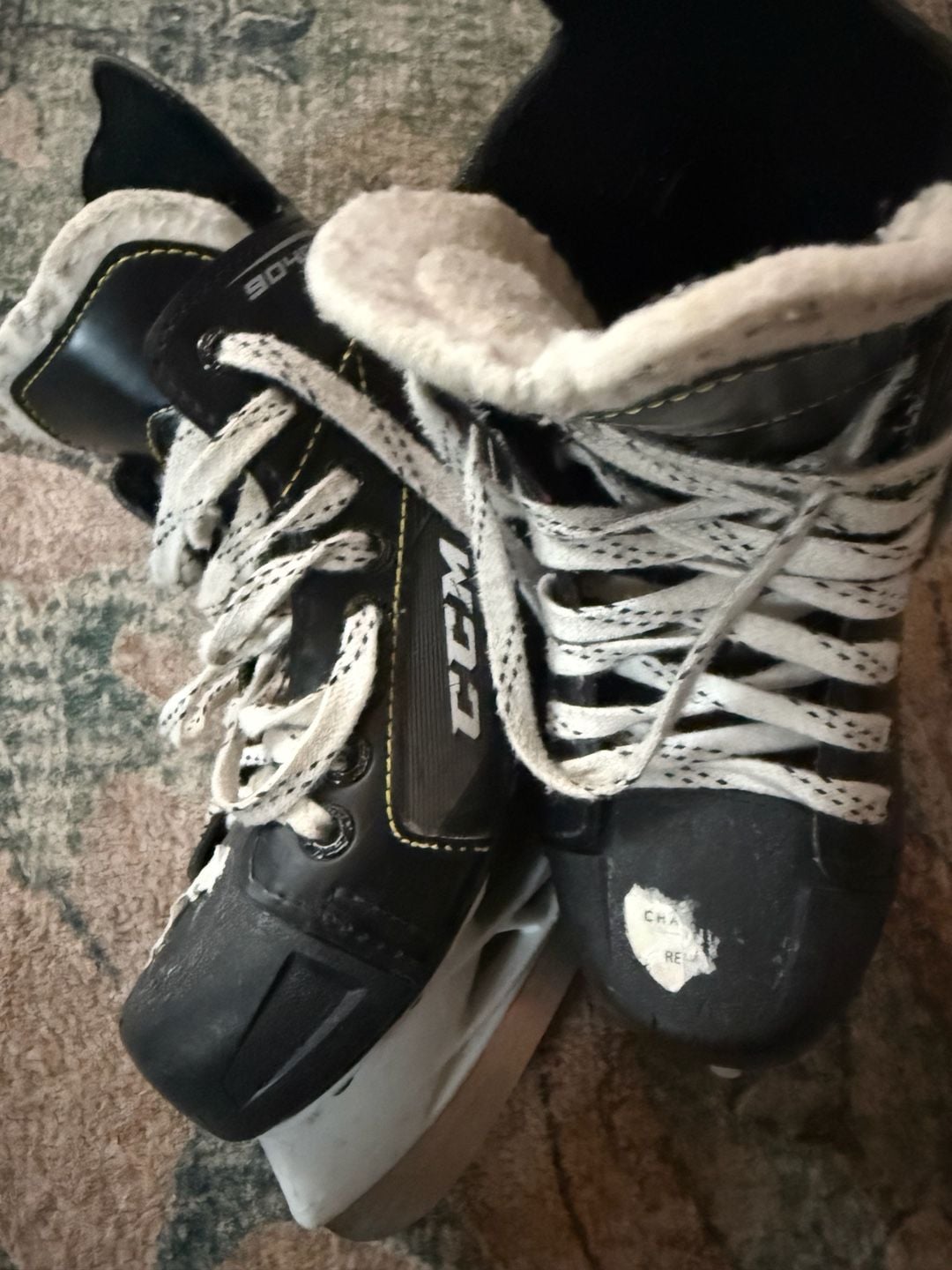 CCM Tacks 9040 Ice Hockey Skates 2