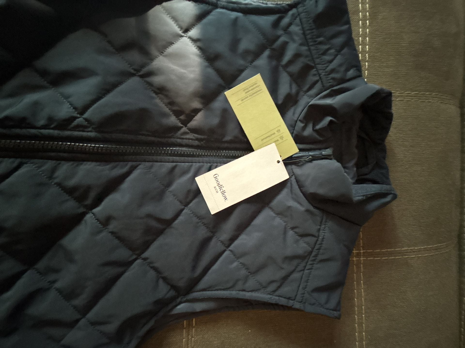 Goodfellow & Co. Men's Quilted Full Zip Lightweight Vest - Mens small 6