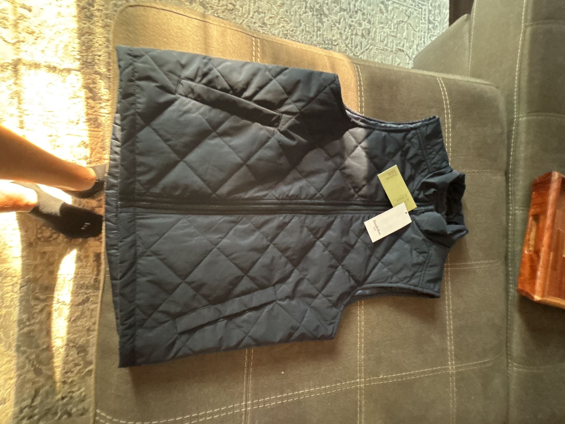Goodfellow & Co. Men's Quilted Full Zip Lightweight Vest - Mens small 8