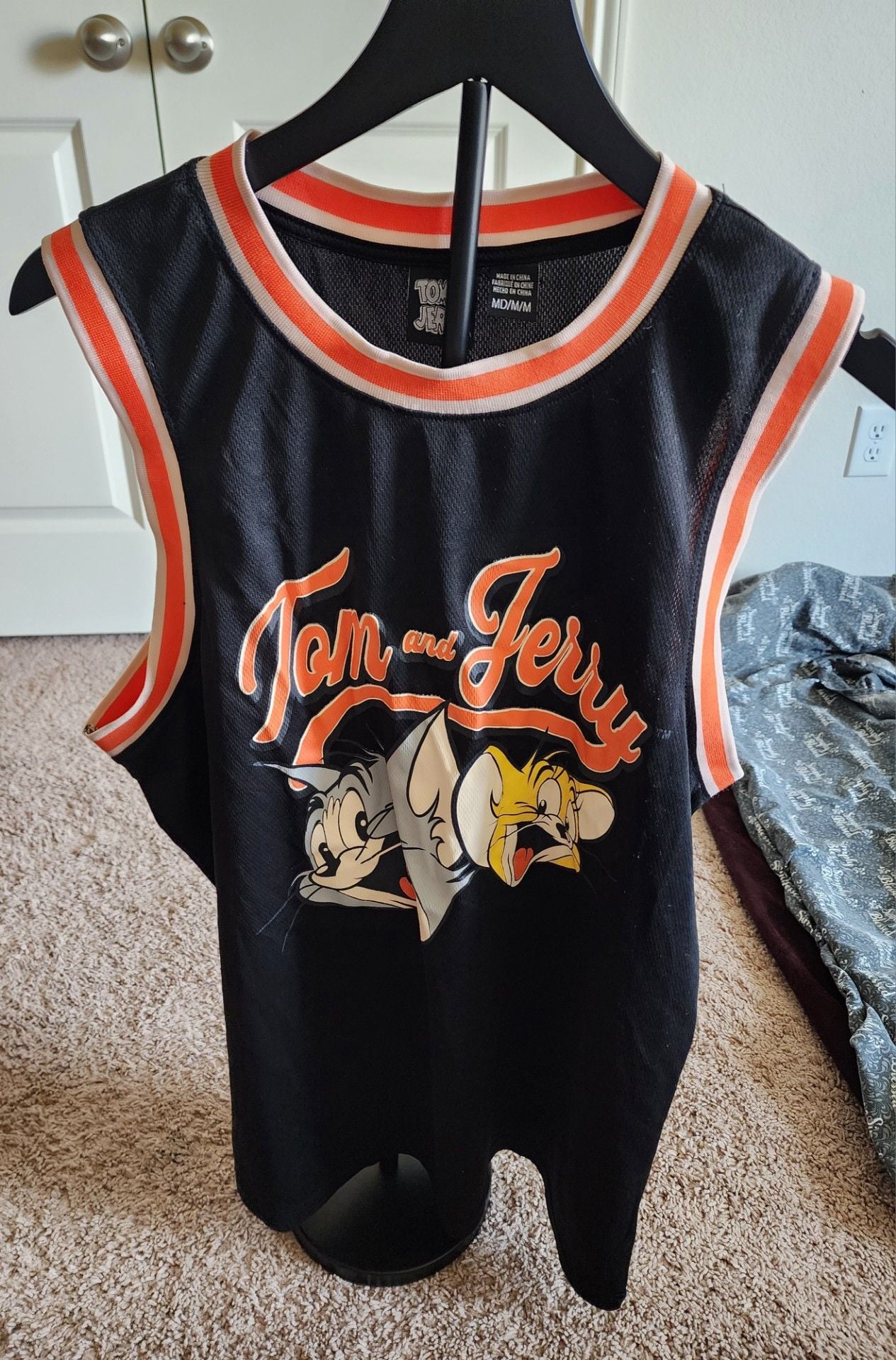 Tom and Jerry Graphic Print Sleeveless Basketball Jersey 2