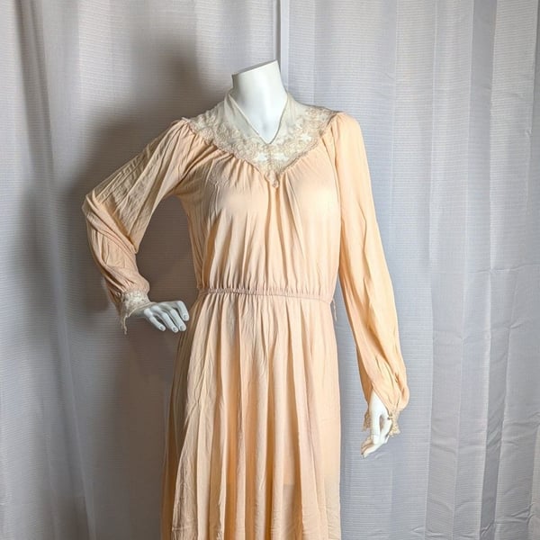 Vintage Casadei Peach Long Sleeve Midi Dress with Lace Detail