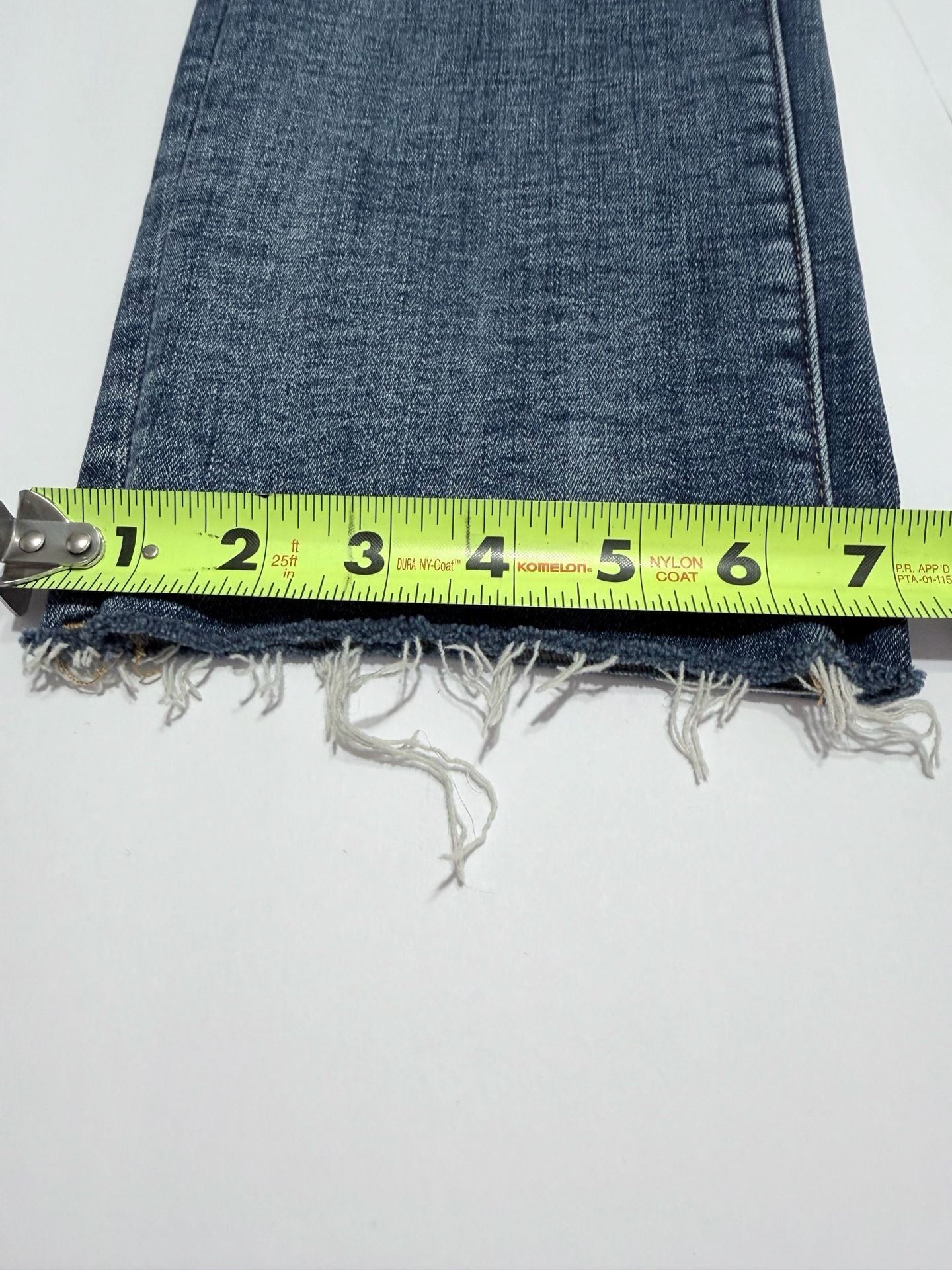 Boyiyiyi Women's Mid-Rise Raw Hem Straight Leg Jeans, Size 30 7