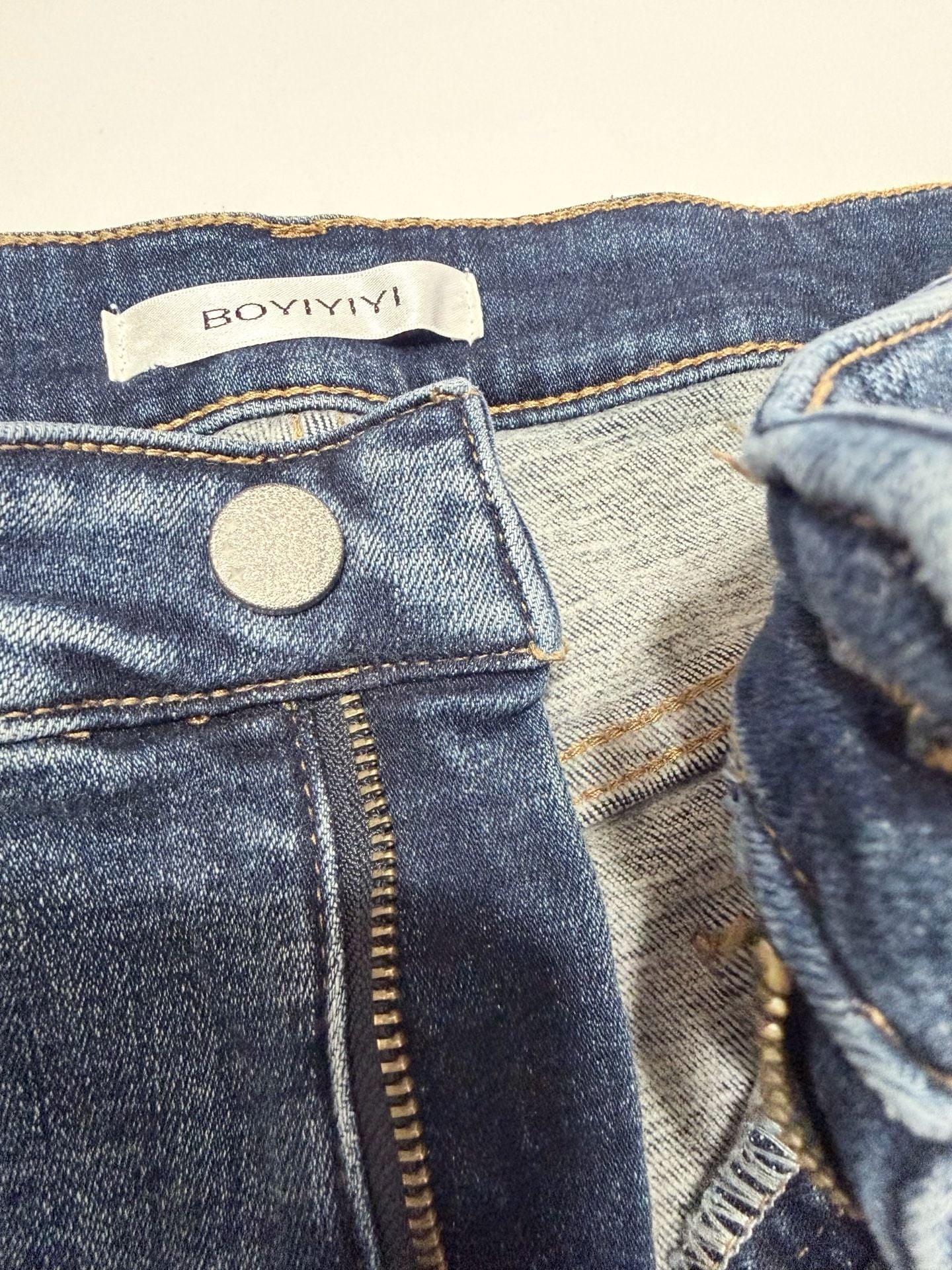 Boyiyiyi Women's Mid-Rise Raw Hem Straight Leg Jeans, Size 30 12