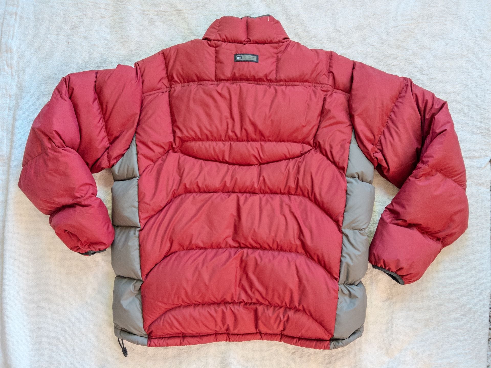 Y2K REI Recreational Equipment Inc. Men's Zip-In Insulated Goose Down Puffer Jacket Red/Grey Headphones 🎧 12