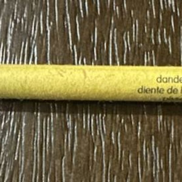 Crayola Dandelion Retired Crayon