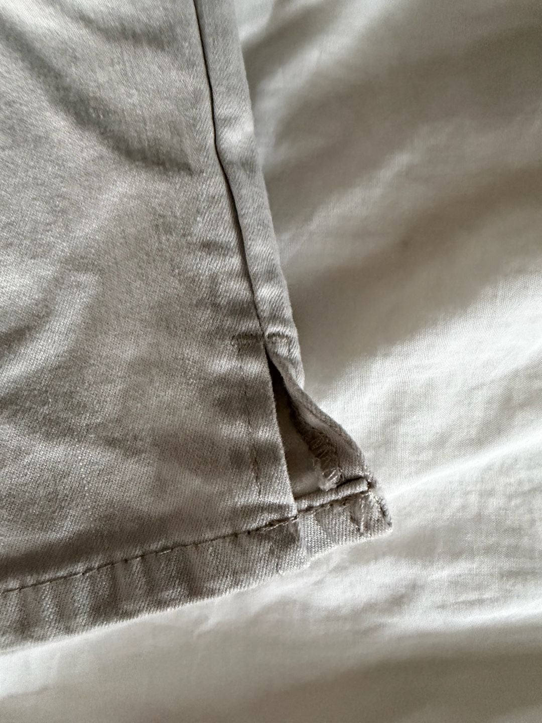 Riders by Lee Women's Beige Mid-Rise Capri Denim Pants with Side Hem Slits 4