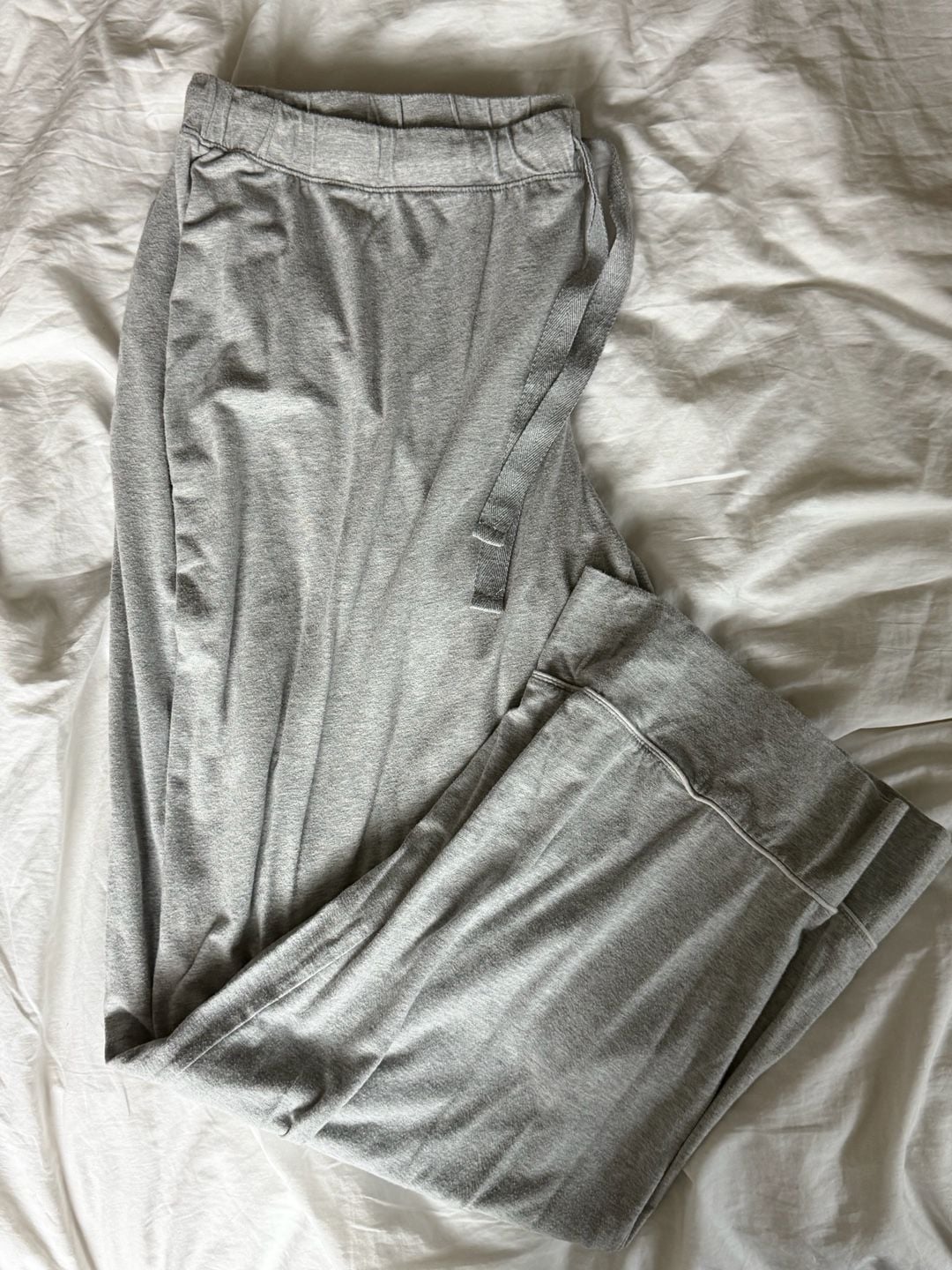 Amazon Essentials Women's Long Sleeve Button-Down Pajama Sleep Set 3