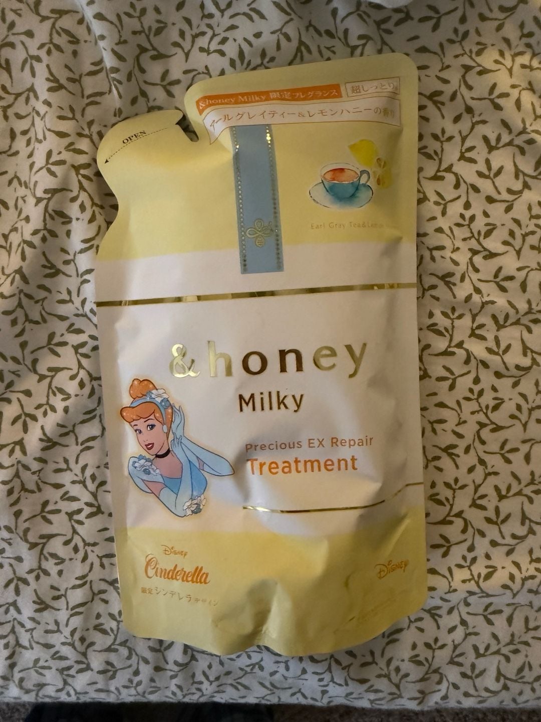 &honey Milky Precious EX Repair Hair Treatment Refill, Disney Cinderella Limited Edition 1